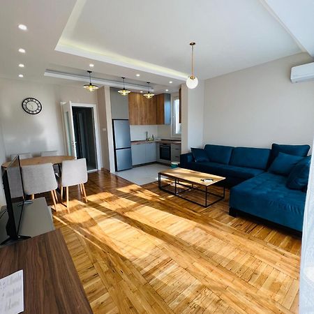 Apartment Luxury Explorer Podgorica Exterior foto