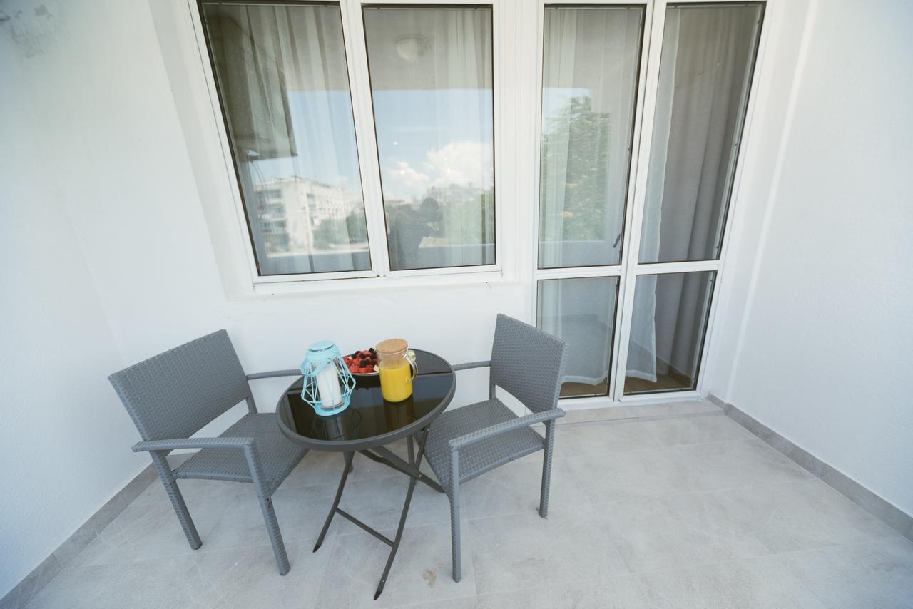 Apartment Luxury Explorer Podgorica Exterior foto